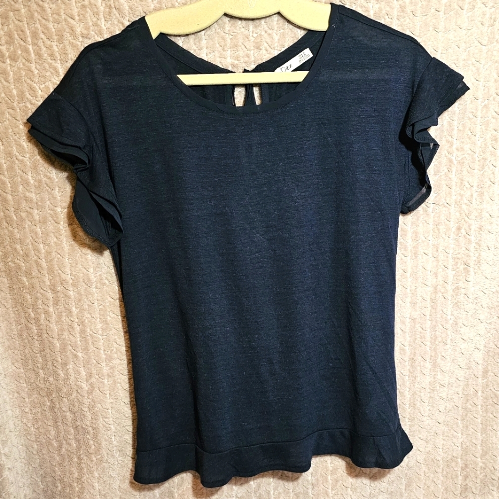 4/$20 NWOT Dex Navy Blouse with Ruffle Sleeves and Tie Back sz M